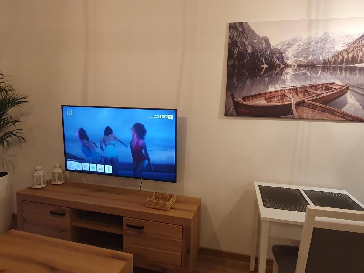 Apartament Number One Nova Wozownia 莱什诺 外观 照片